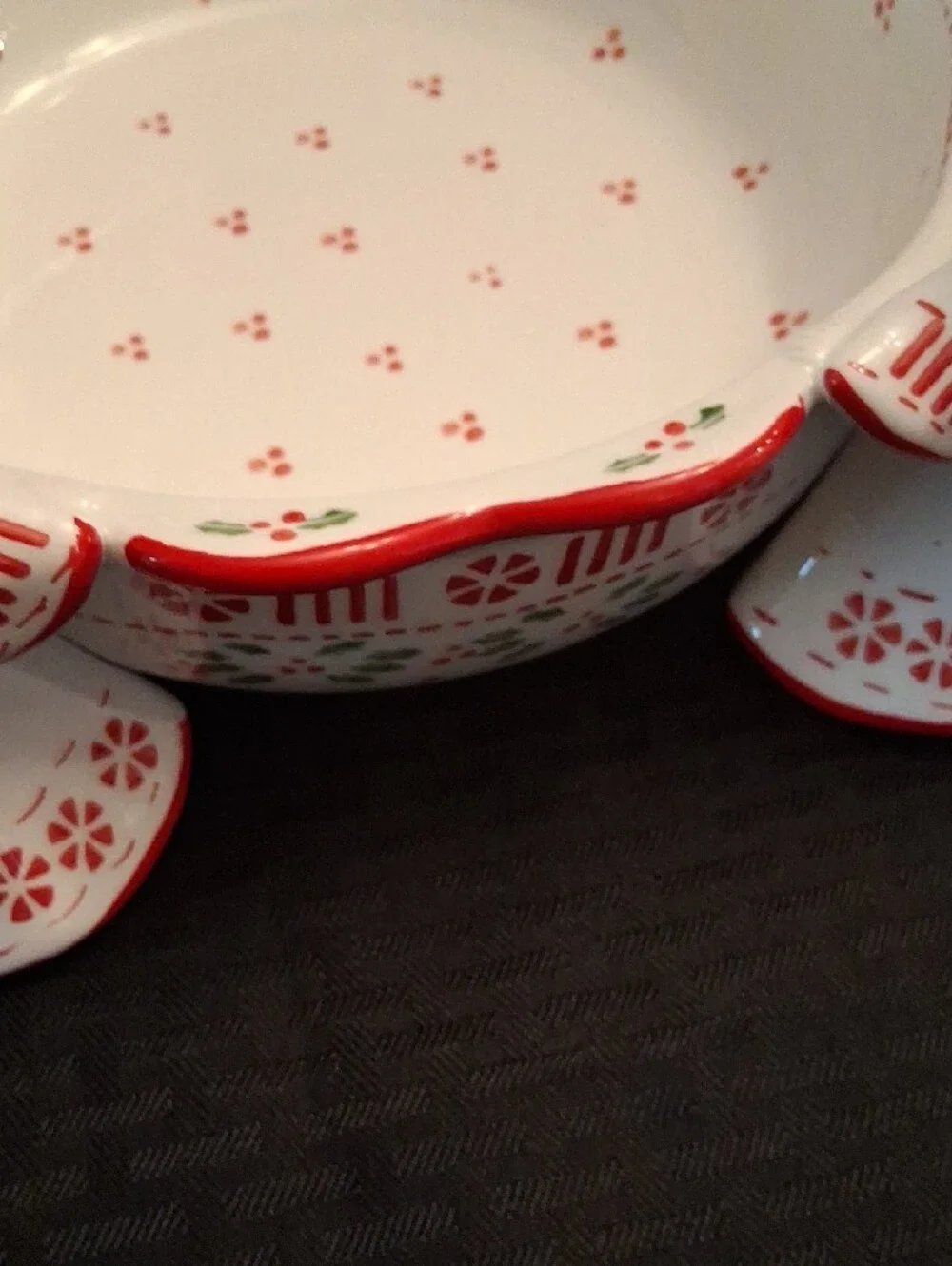 Temp-Tations White and Red Decorative Ceramic Bowl with Figurine Feet